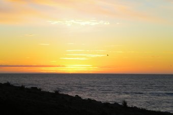 Robe Resort - Winter sunset across Glass Beach